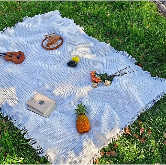 Honeycomb Grid Blanket
