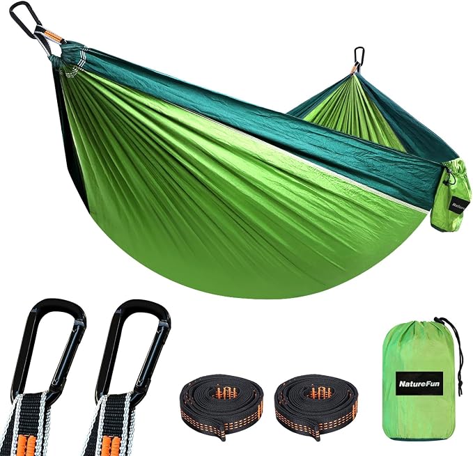 Light Green/Dark Green