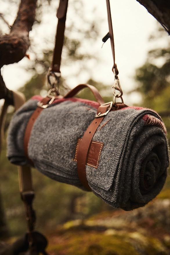 Olive Bedroll & Swiss Army Blanket Bundle