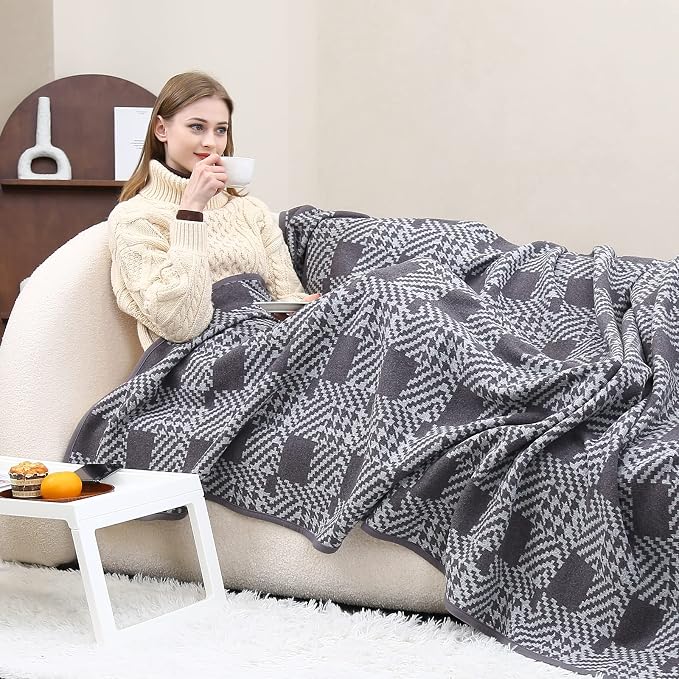 Houndstooth Grey