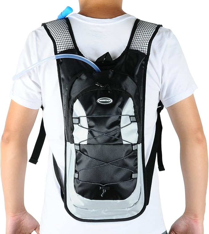 Black-1 with 2L water bladder