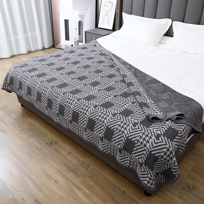 Houndstooth Grey