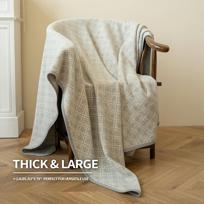 Grey Plaid 011