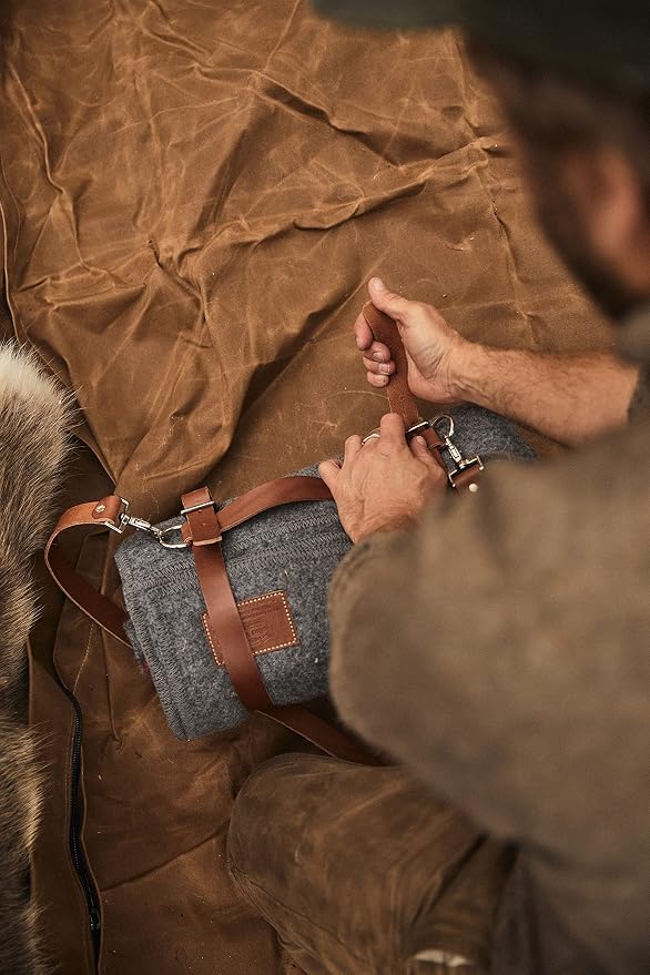 Field Tan Bedroll & Swiss Army Blanket Bundle
